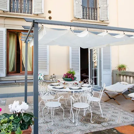 Apartment Contemporarys *