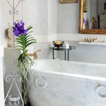 Contemporary Appartement Florence
